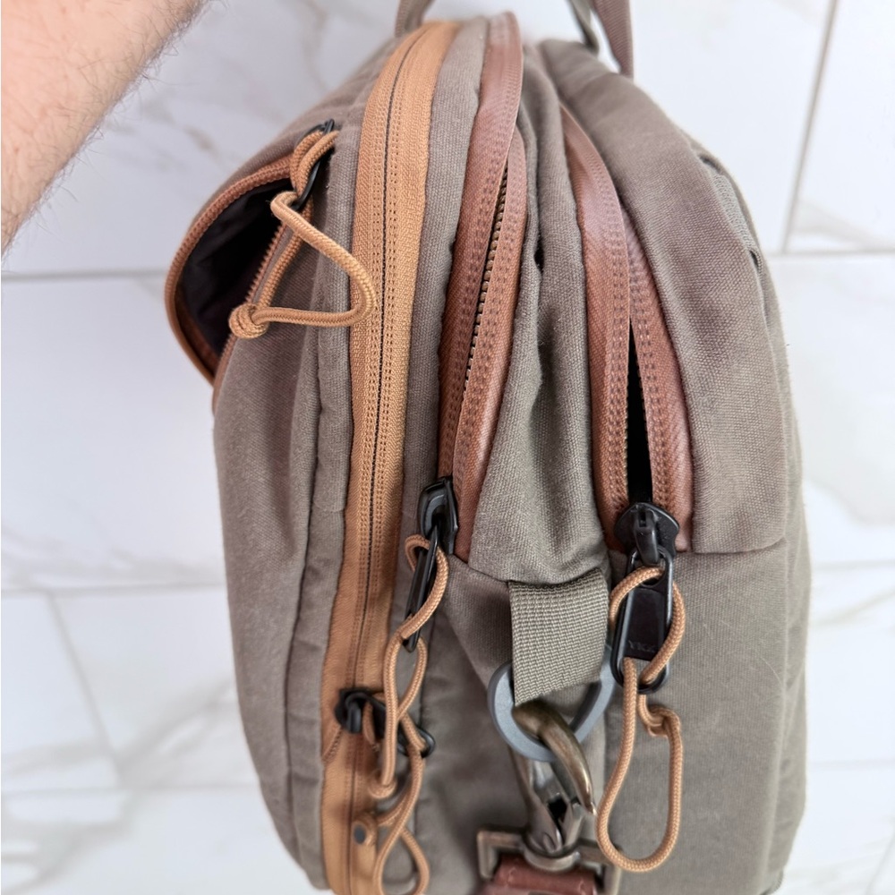 MYSTERY RANCH 3 in 1 Men's Brown Messenger Bag - Picture 2 of 10